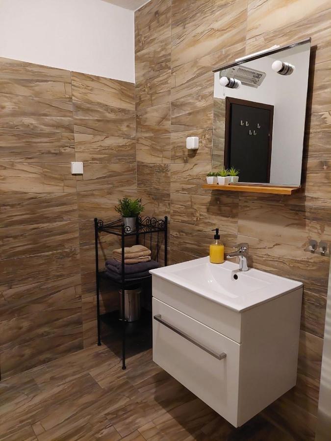 דירות דרז'ניק גראד Apartman Hana מראה חיצוני תמונה