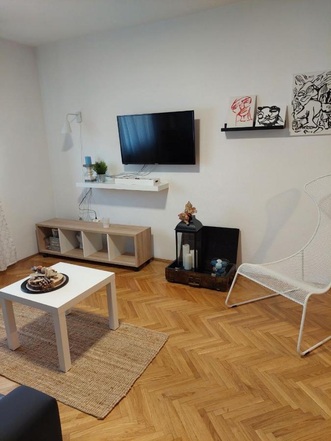 דירות דרז'ניק גראד Apartman Hana מראה חיצוני תמונה